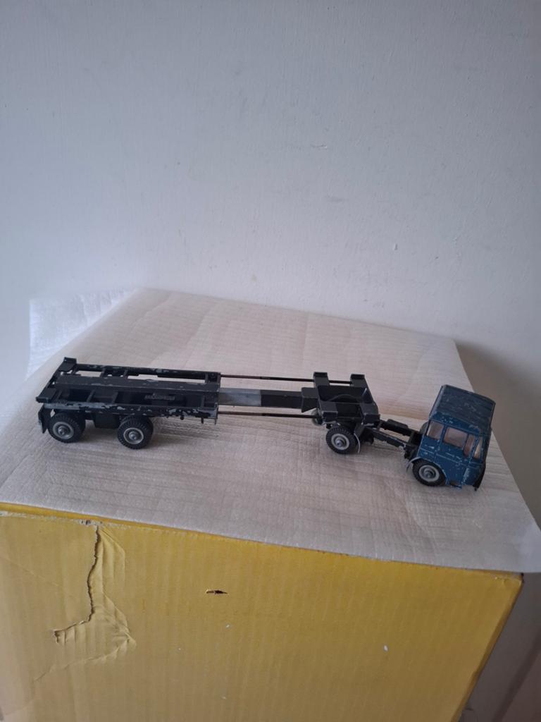 Lion Car Container vrachtwagen zie de foto's, Hobby en Vrije tijd, Modelauto's | 1:50, Ophalen of Verzenden, Gebruikt, Bus of Vrachtwagen