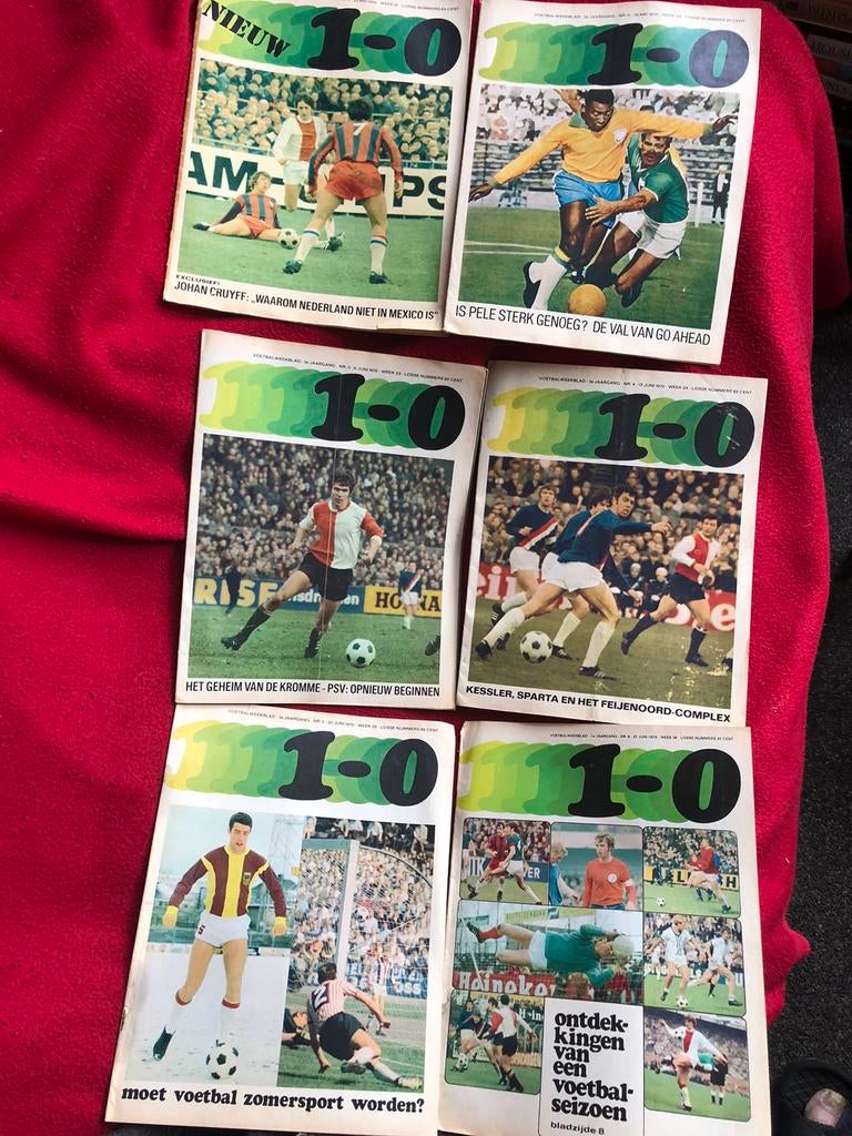 1-0 voetbal bladen 1970 de eerste 6, Boeken, Ophalen of Verzenden, Zo goed als nieuw, Citroën