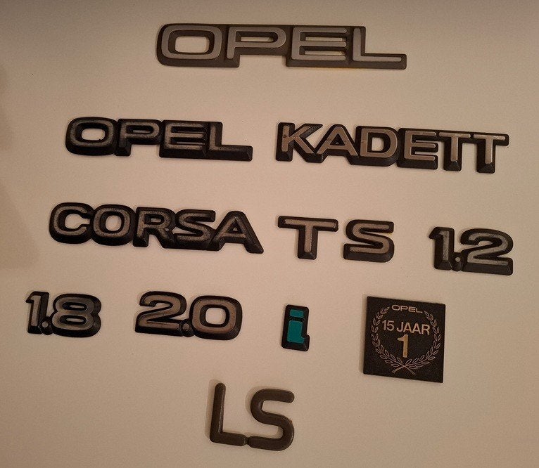 DIVERSE OPEL EMBLEMEN, Ophalen of Verzenden