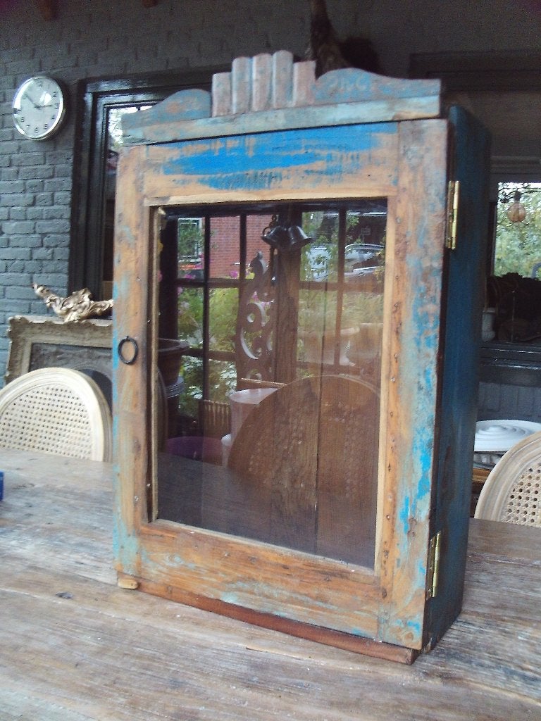 Oud Vitrinekastje/Wandkastje uit India - 64x41x18 cm, Huis en Inrichting, Ophalen, Gebruikt, Overige houtsoorten, Minder dan 25 cm