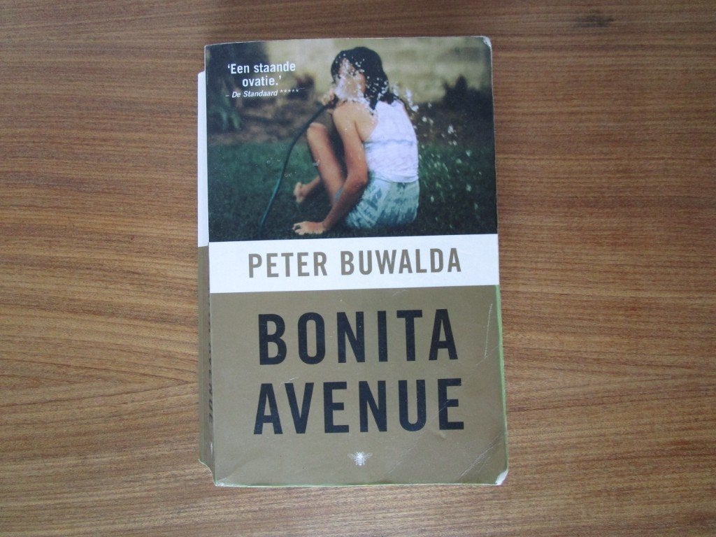 Nr.81: Boek Roman van Peter Buwalda - Bonita Avenue -, Ophalen of Verzenden, Gelezen, Peter Buwalda, Nederland