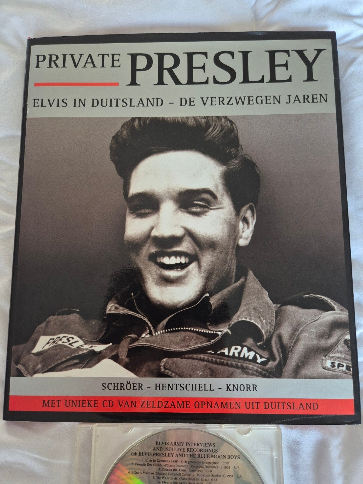 Boek + CD: Private Presley - Elvis in Duitsland, Ophalen of Verzenden, Zo goed als nieuw, Film, Tv en Media