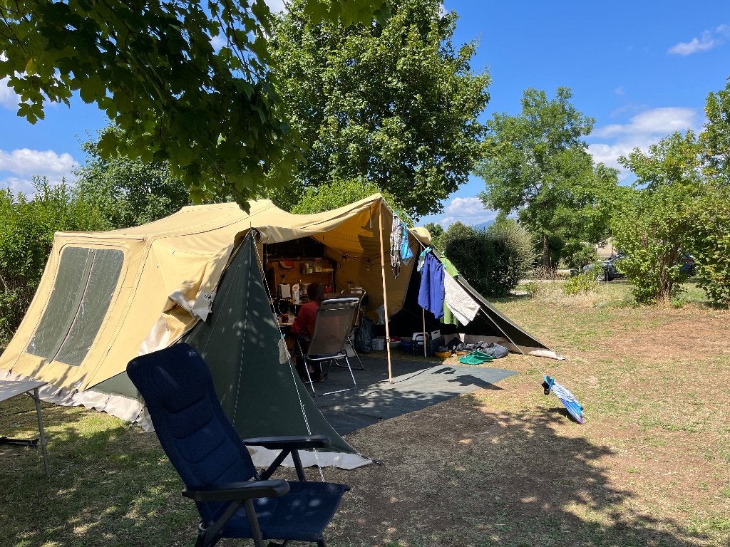 Aart Kok Livingstone River Lodge 2013 – Slechts 8x gebruikt!, Ophalen, Aart Kok, Beige, Aanwezig