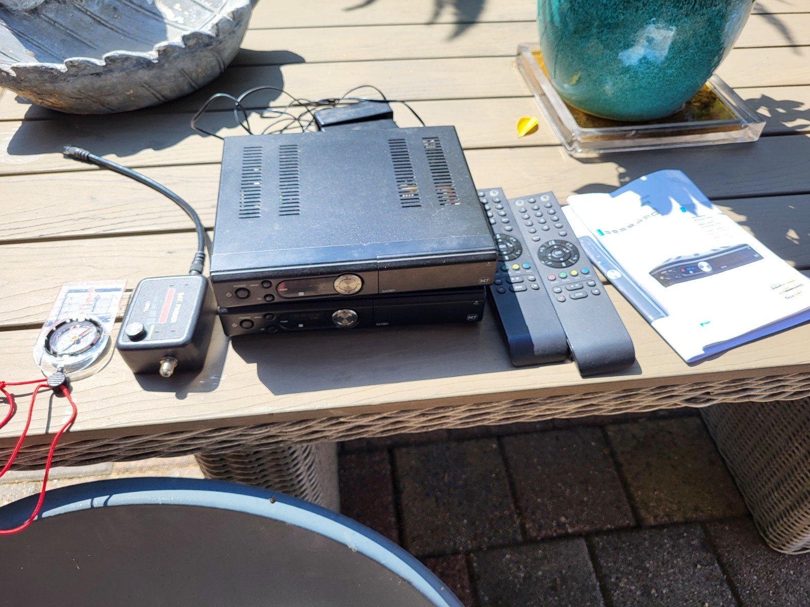 complete set satellietontvangers plus toebehoren, Ophalen of Verzenden, Gebruikt, (Schotel)antenne-accessoires, Overige merken