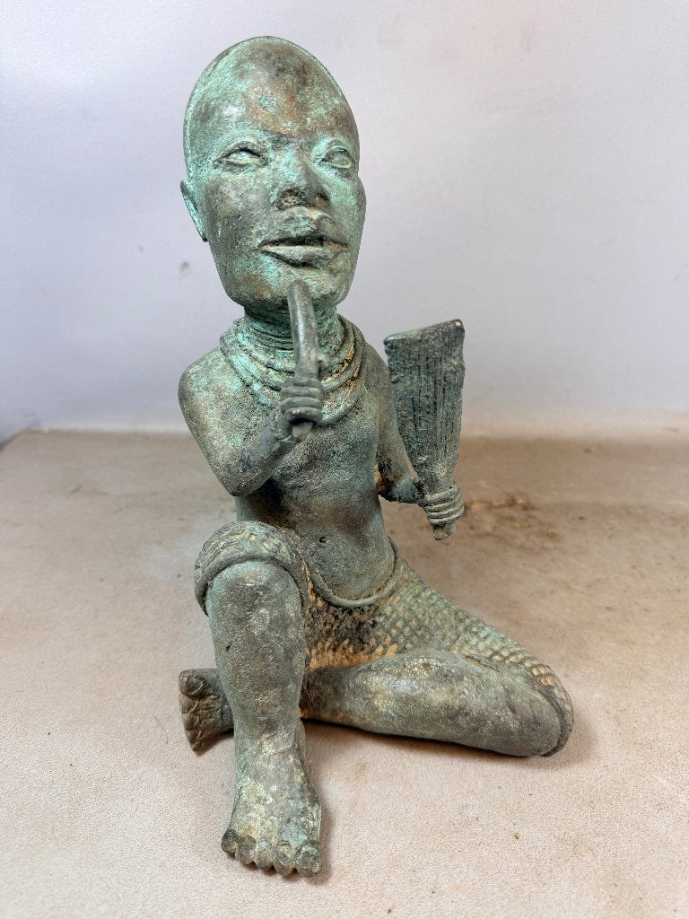 260727 - African Oba village Benin Bronze sculpture - Benin., Ophalen of Verzenden