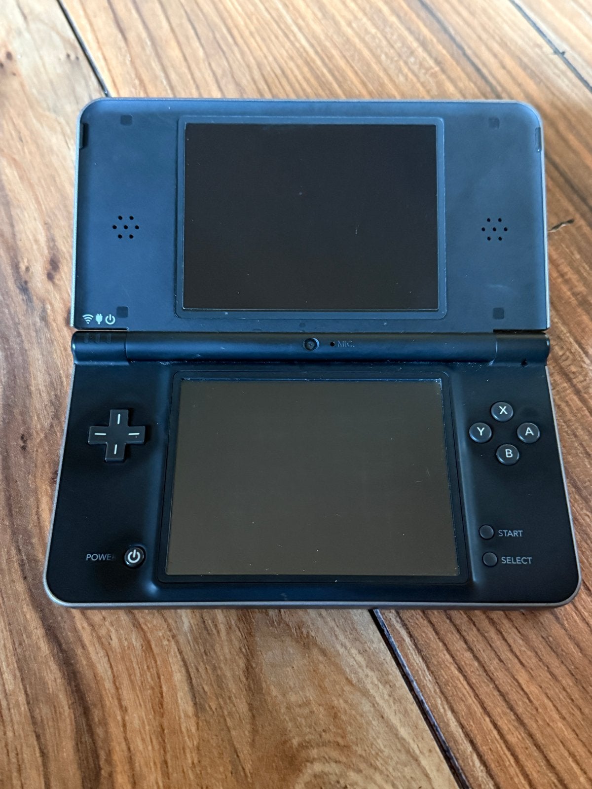 Nintendo DSi XL spelcomputer met games en hoes, Spelcomputers en Games, Spelcomputers | Nintendo DS, Ophalen, Dsi XL, Zwart, Gebruikt