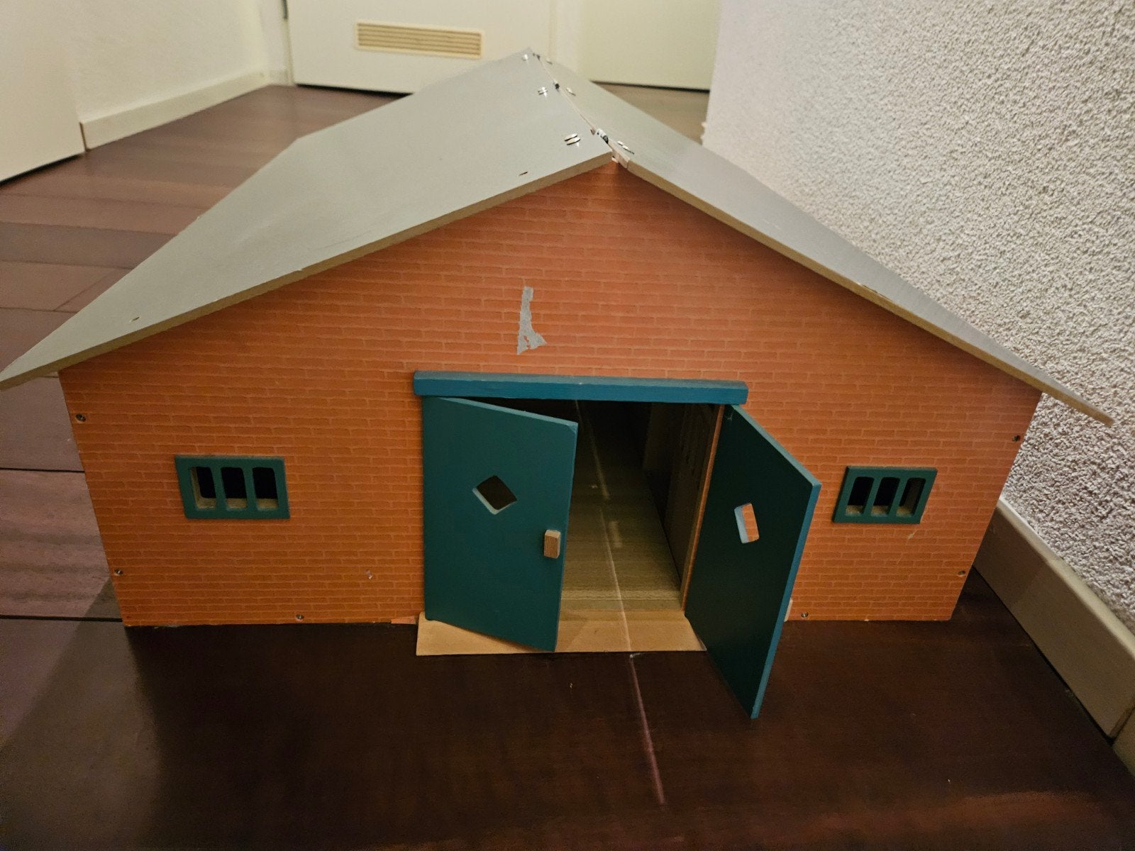 Houten Schleich speelgoed schuur/stal, Ophalen, Gebruikt, Jongen of Meisje