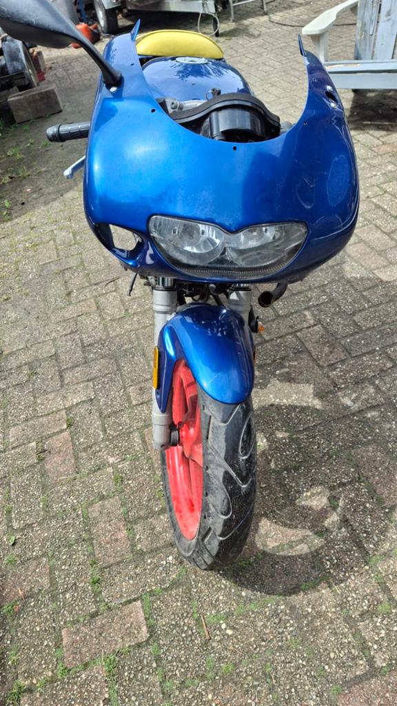 Aprilia RS50 met AM6 blok - Gedeeltelijk opgebouwd, Ophalen, 6 versnellingen, Maximaal 45 km/u, 49 cc