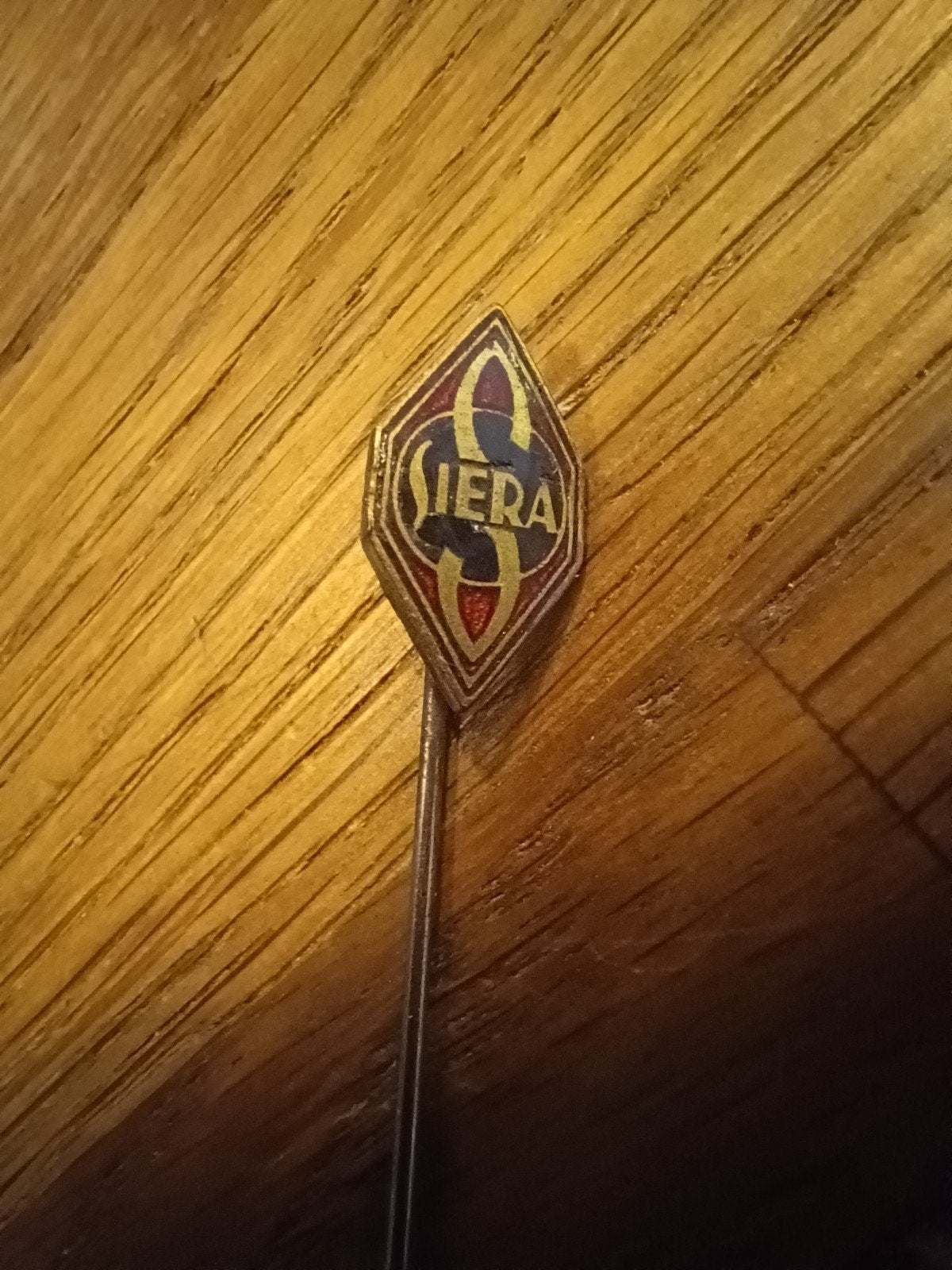 Speldje Siera (zonder tekst, klein, Philips, emaille), Ophalen, Gebruikt, Overige onderwerpen, Speldje of Pin
