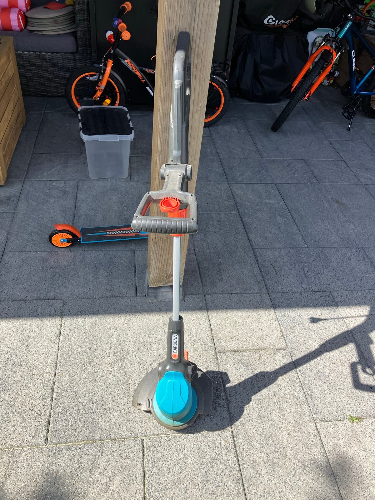 Gardena EasyCut 400/25 Grastrimmer (draad op), Tuin en Terras, Grasmaaiers, Ophalen, Gebruikt, 30 t/m 39 cm, Elektrische grasmaaier