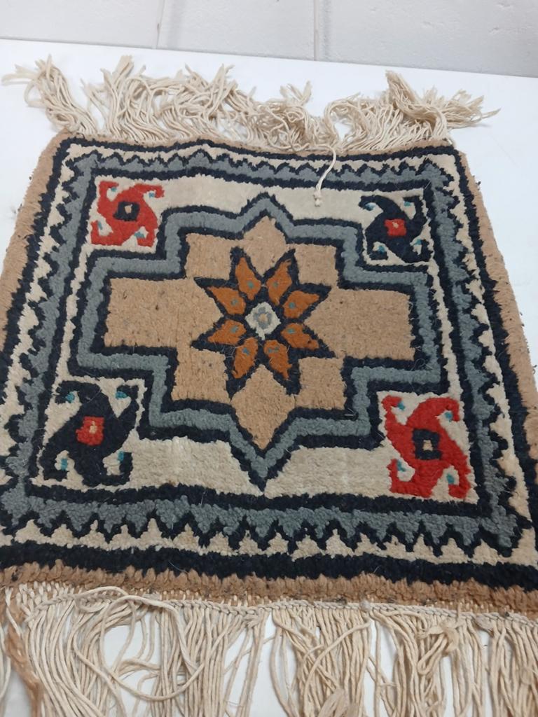 Smyrna kleedje van 40x39cm., Huis en Inrichting, Stoffering | Tapijten en Kleden, Ophalen of Verzenden, Rechthoekig, 50 tot 100 cm
