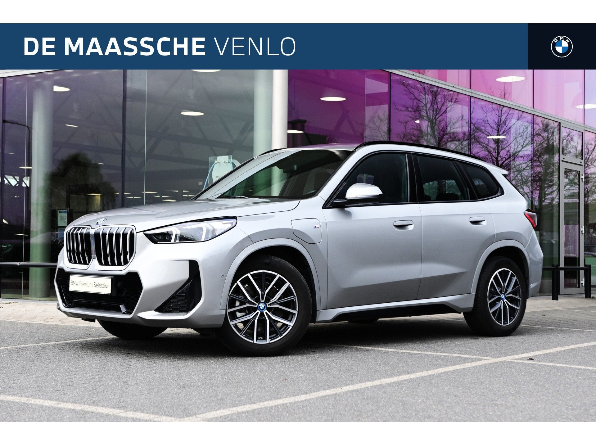 BMW X1 xDrive25e M Sport Automaat / Sportstoelen / M Adaptie