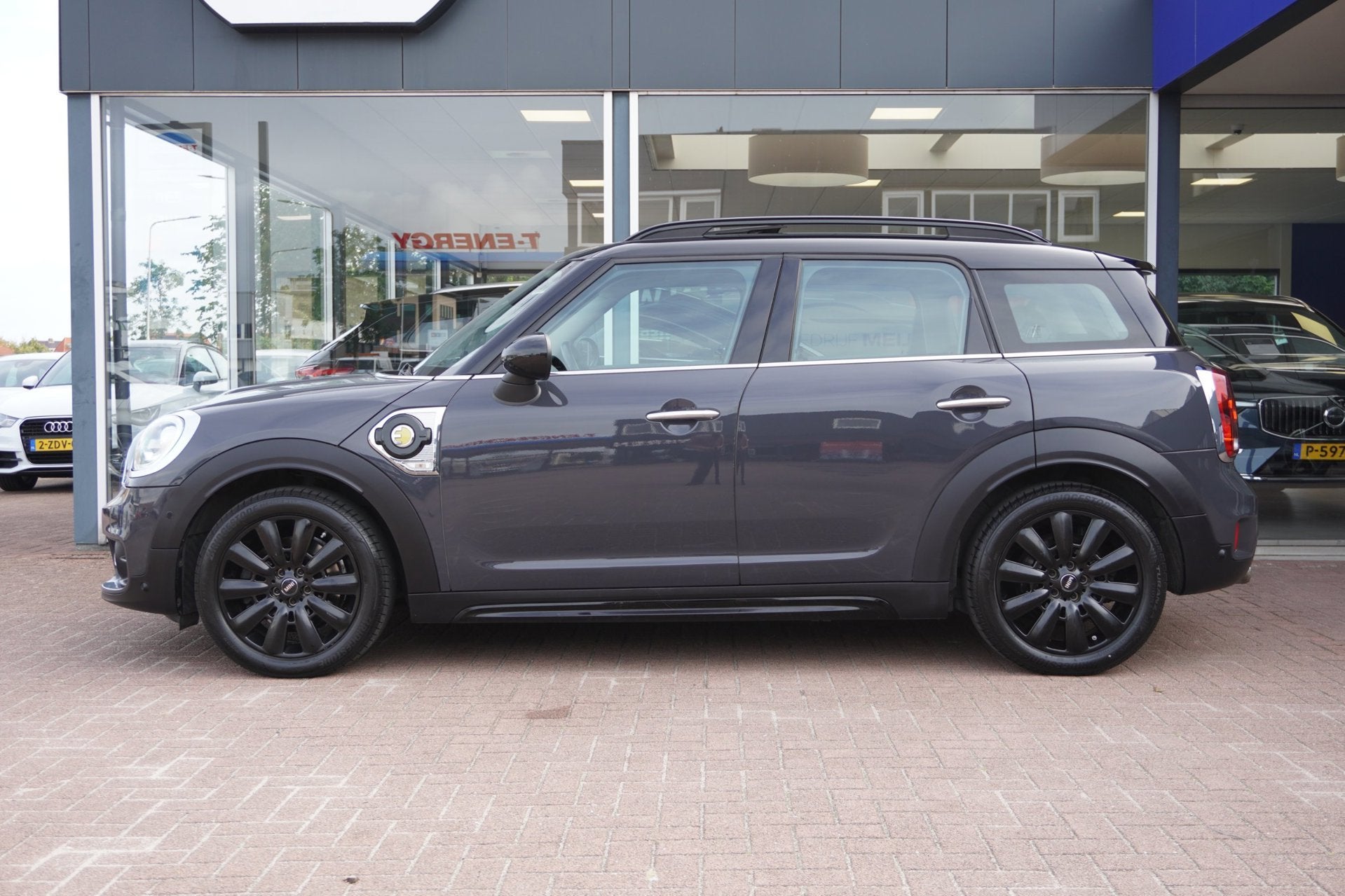 Mini Countryman 1.5 Cooper S E ALL4 Chili Automaat | Navigat, Dealer onderhouden, 136 pk, Gebruikt, Euro 6