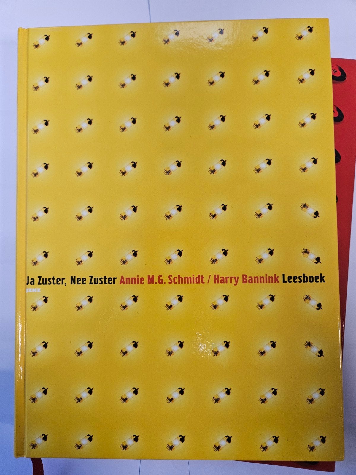 Ja Zuster, Nee Zuster Leesboek en Liedboek - ZGAN, Boeken, Ophalen of Verzenden, Zo goed als nieuw, Artiest