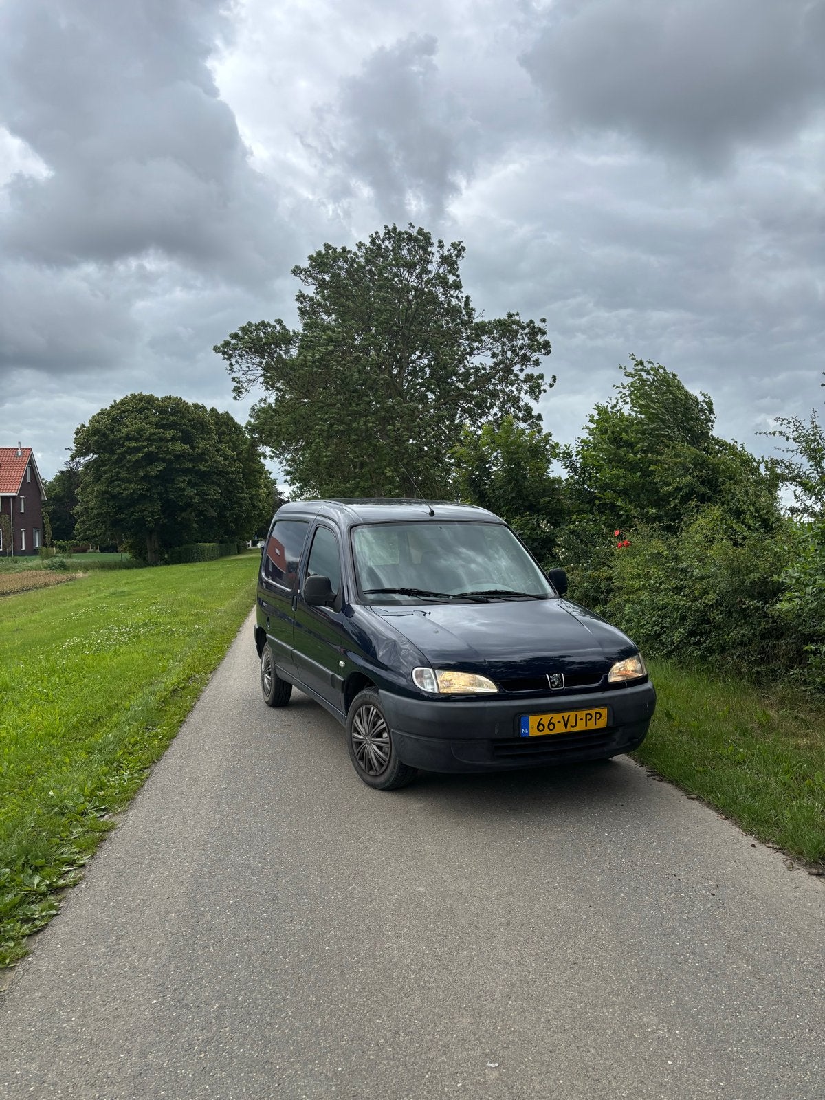 Peugeot Partner 1.9 DSL 190C 1999, Auto's, Voorwielaandrijving, Stof, Zwart, 4 cilinders