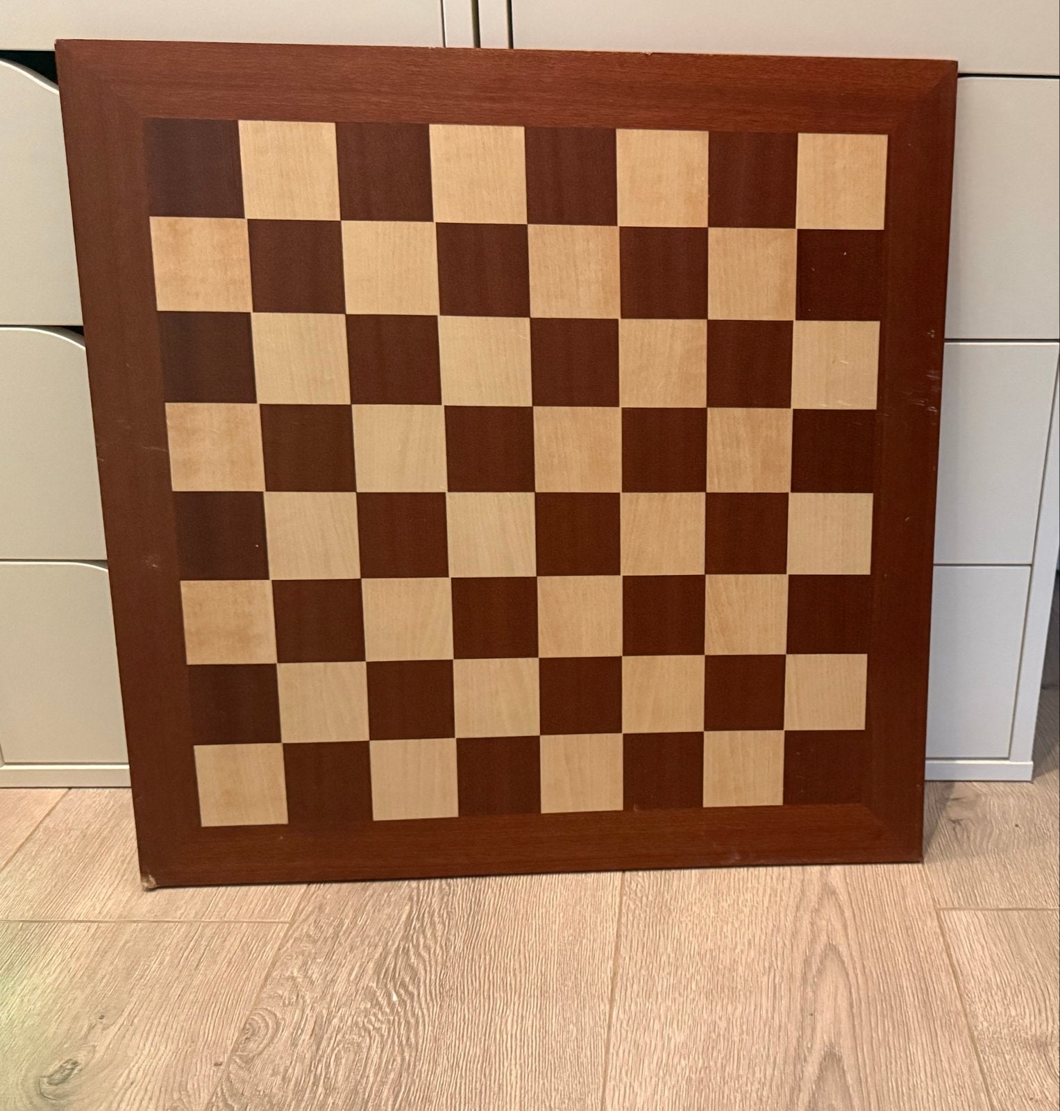 Houten schaakbord - Zo goed als nieuw, Een of twee spelers, Ophalen, Zo goed als nieuw