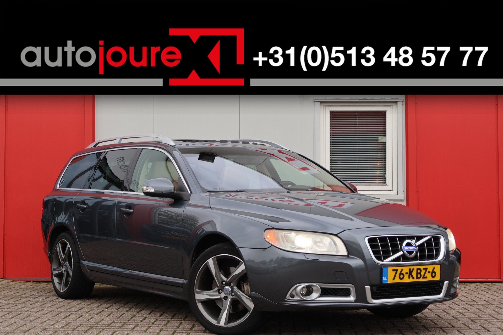 Volvo V70 2.4 D5 AWD Summum | Leder | 5-Cilinder | Schuifdak, Euro 5, Gebruikt, Beige, 197 €/maand