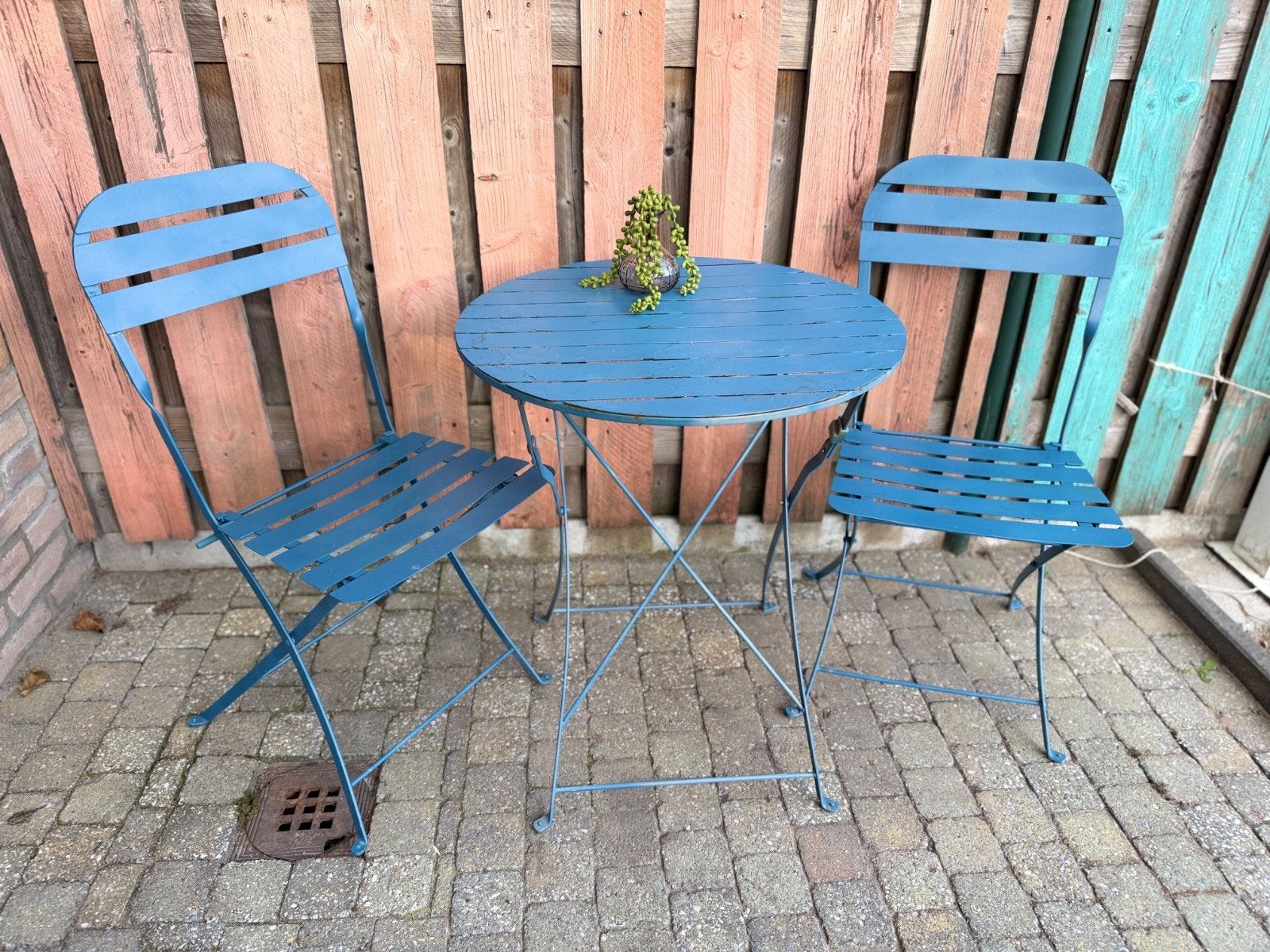 Blauwe bistro tuinset - 2 stoelen en tafel, Overige materialen, Gebruikt, Tuinset, Eettafel