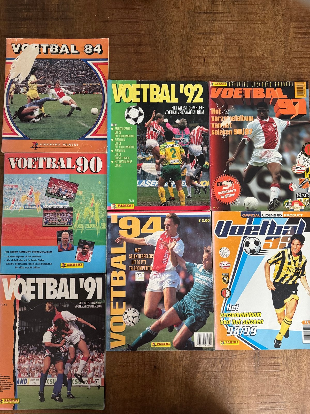 7 Panini Voetbal Eredivisie albums (84, 90-99), Verzamelen, Ophalen of Verzenden, Gebruikt, Overige binnenlandse clubs, Poster, Plaatje of Sticker