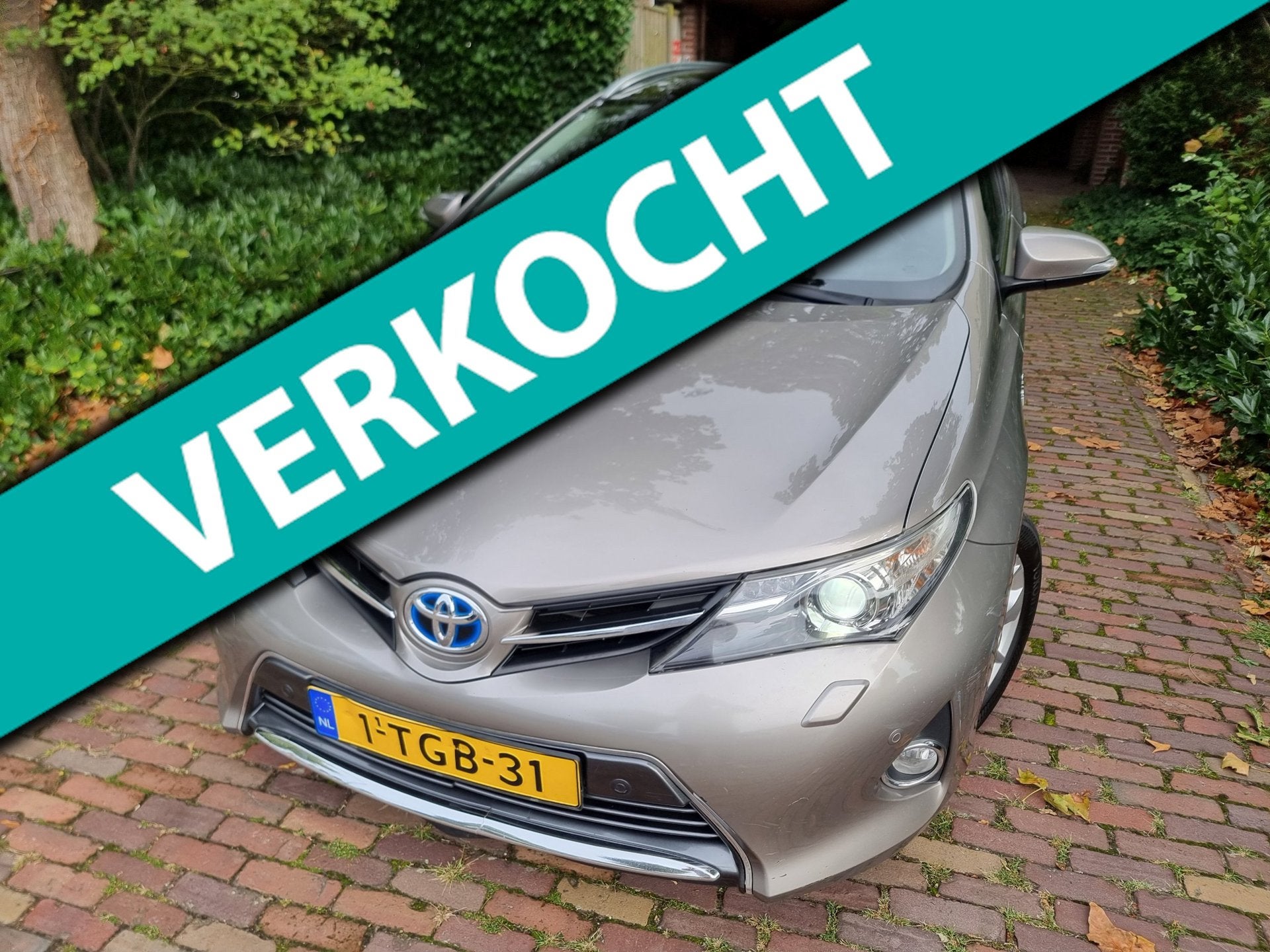 Toyota Auris Touring Sports 1.8 Hybrid Lease+ Pano/Xenon/Nav