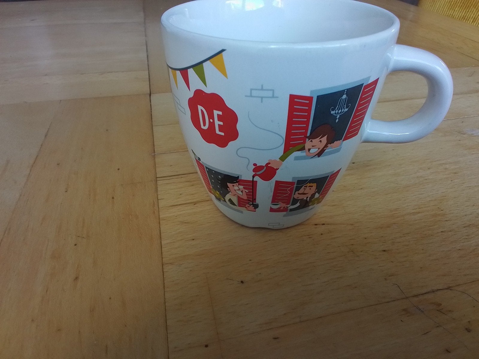 Douwe Egberts Mok met Feestelijke Illustratie, Overige merken, Keramiek, Zo goed als nieuw, Modern