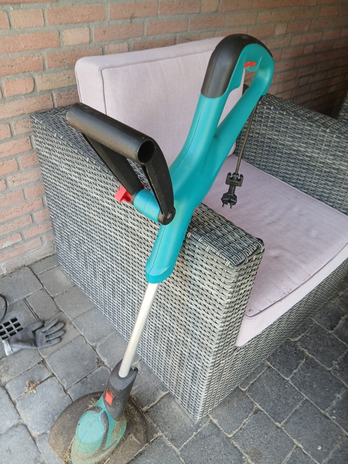 Bosch ART 27 grastrimmer - Elektrisch, zo goed als nieuw, Tuin en Terras, Ophalen of Verzenden, Zo goed als nieuw, 30 tot 50 cm