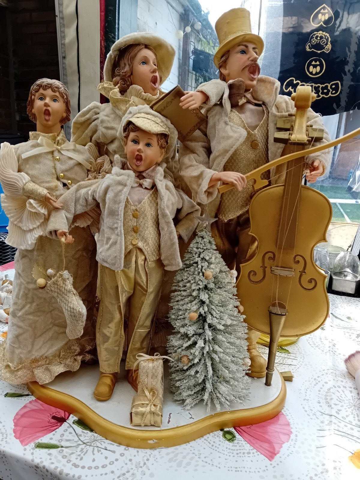 Victoriaanse kerstzangersset, Ophalen of Verzenden, Gebruikt
