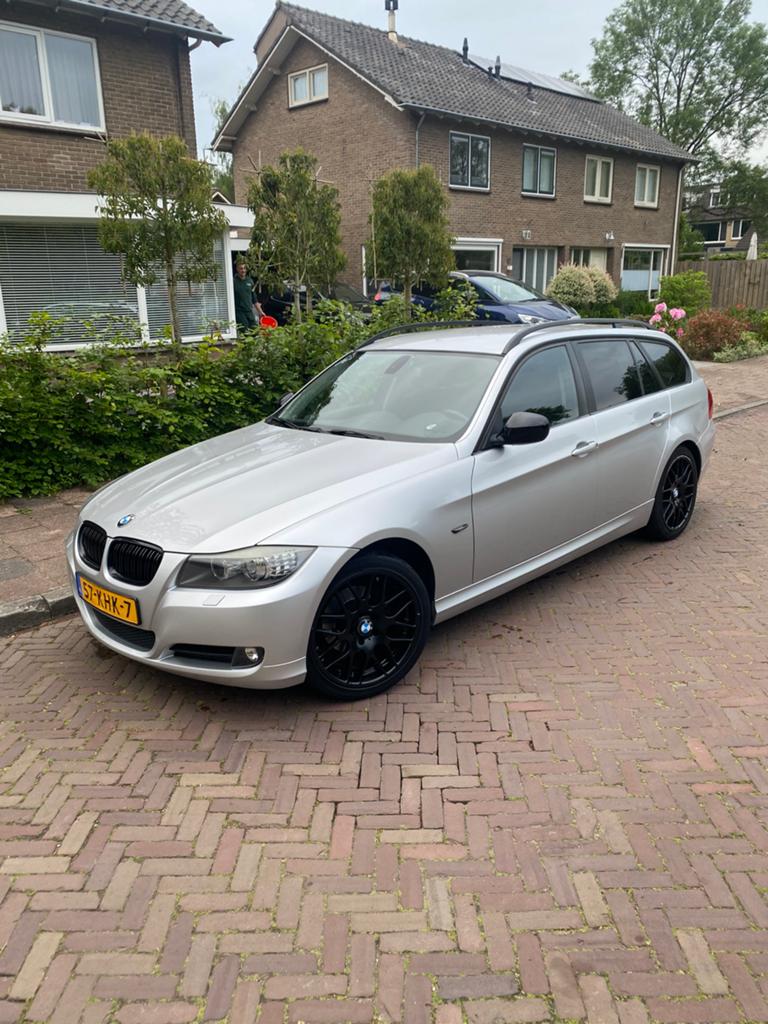 BMW 3-Serie 1.6 I 316 Touring 2009 Grijs, 4 cilinders, 122 pk, Handgeschakeld, Particulier