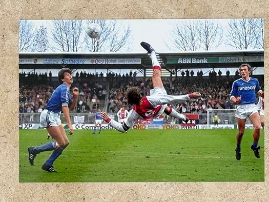 Org kleuren foto 20x30cm DE omhaal Marco van Basten '86, Verzenden, Nieuw, Ajax, Poster, Plaatje of Sticker