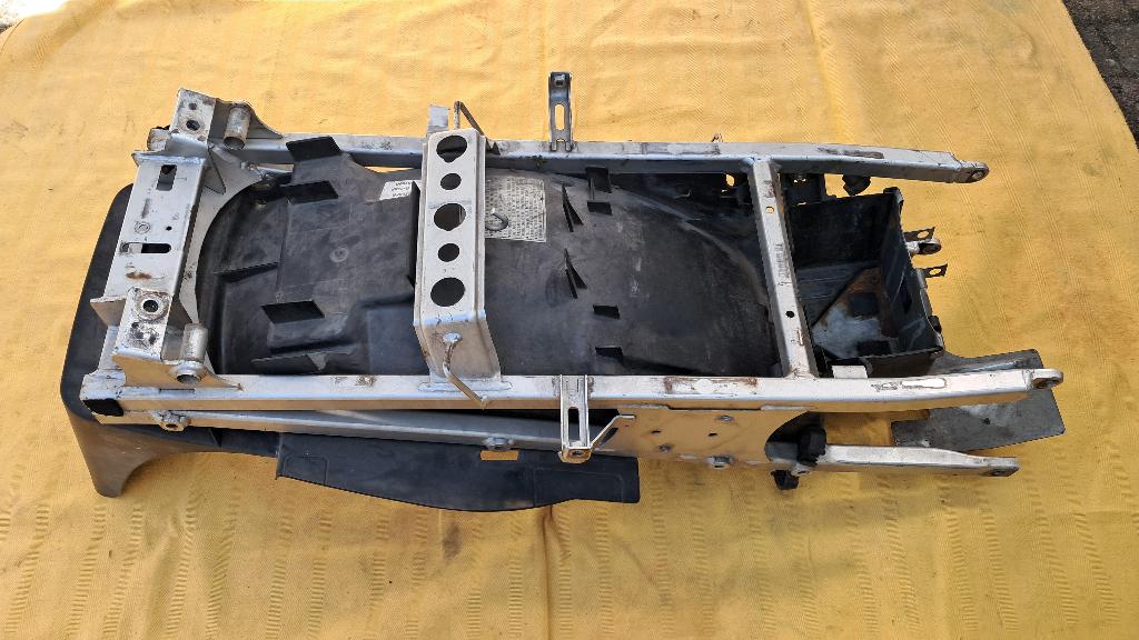 Honda VFR 750 F RC36-2 ('94 - '97) achtersubframe + spatbord, Motoren, Onderdelen | Honda, Ophalen, Gebruikt