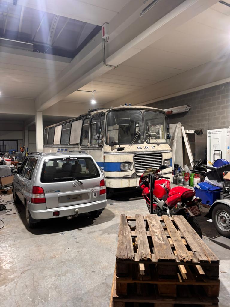 Daf b1300 kampeerbus, Achterwielaandrijving, Overige carrosserieën, Wit, Onderhoudsboekje
