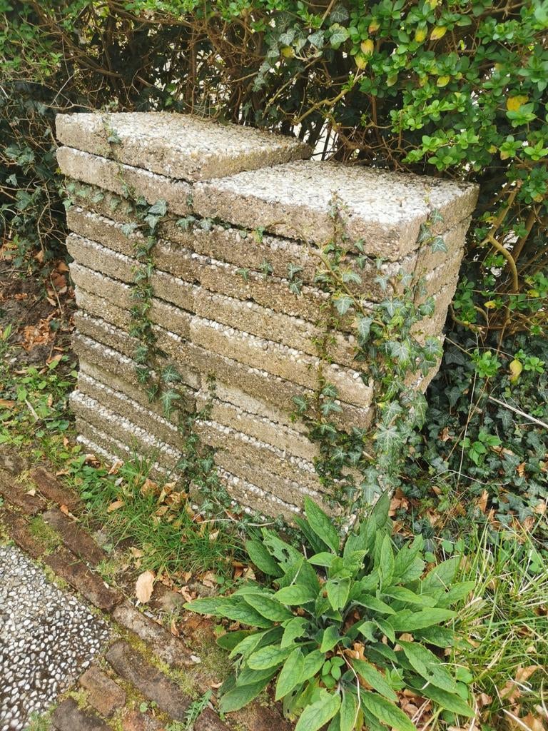 Stapel betontegels, Ophalen of Verzenden, Gebruikt, Beton, Terrastegels