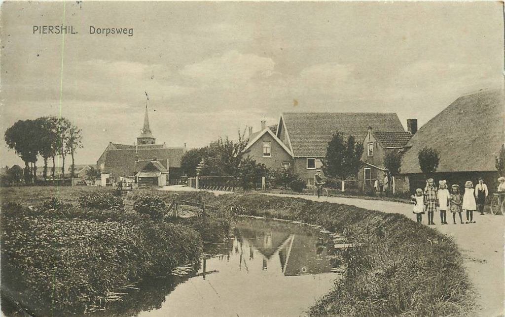 388-572-041 Piershil Dorpsweg, Verzenden, Voor 1920, Zuid-Holland