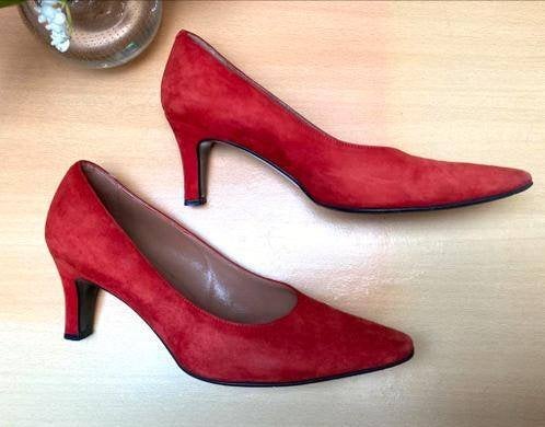 Contessa schoenen maat 37 [DM], Kleding | Dames, Ophalen of Verzenden, Zo goed als nieuw, Schoenen met hoge hakken, Rood