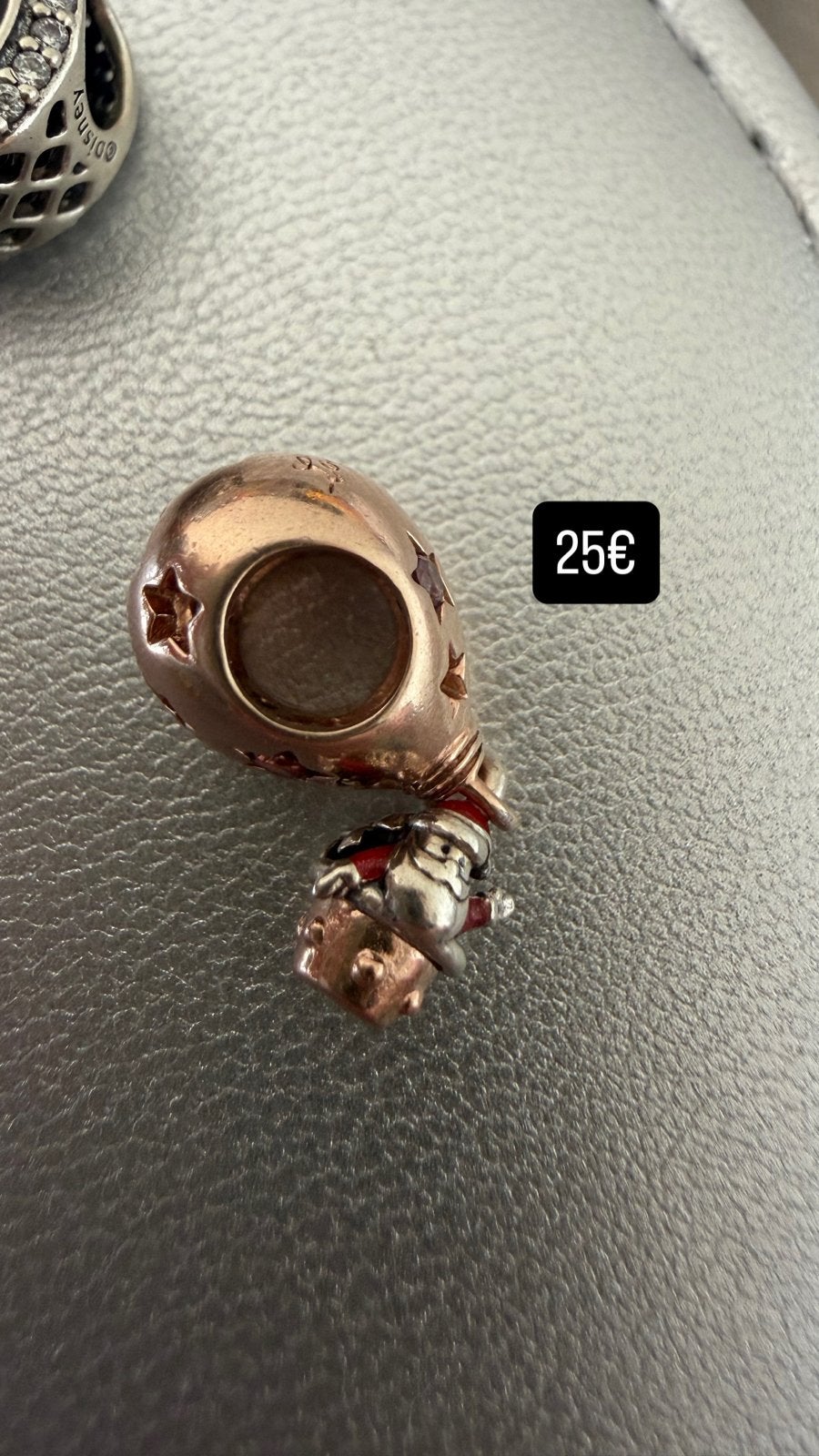 Pandora Rose Gold-plated Kerstman Bedel, Overige materialen, Pandora, Ophalen of Verzenden, Zo goed als nieuw