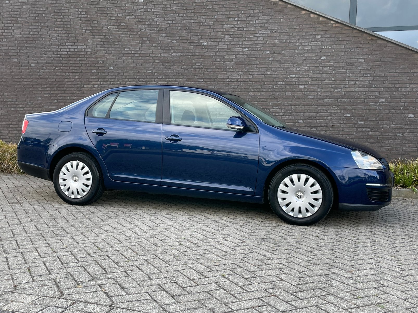 Volkswagen Jetta 1.6 | Lage kilometerstand | 2e eigenaar, Auto's, Voorwielaandrijving, Stof, 4 cilinders, 102 pk