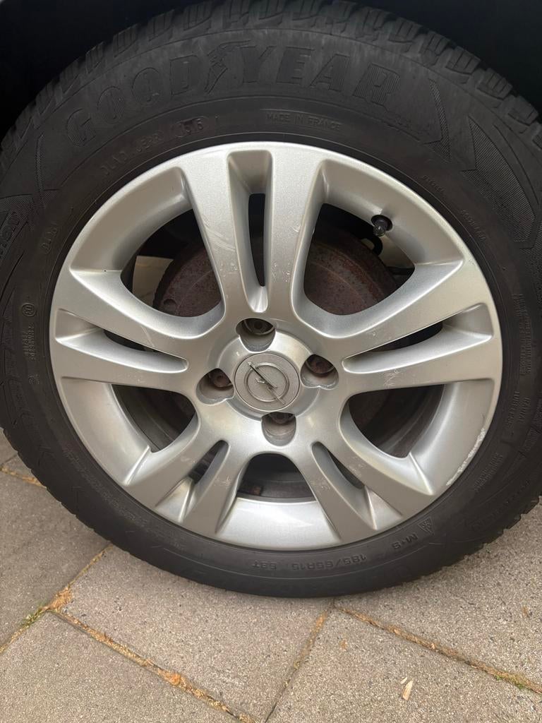 Opel Corsa 1.2 16V 5D 2007 Blauw, Auto's, Opel, Voorwielaandrijving, Euro 5, Zwart, 4 cilinders