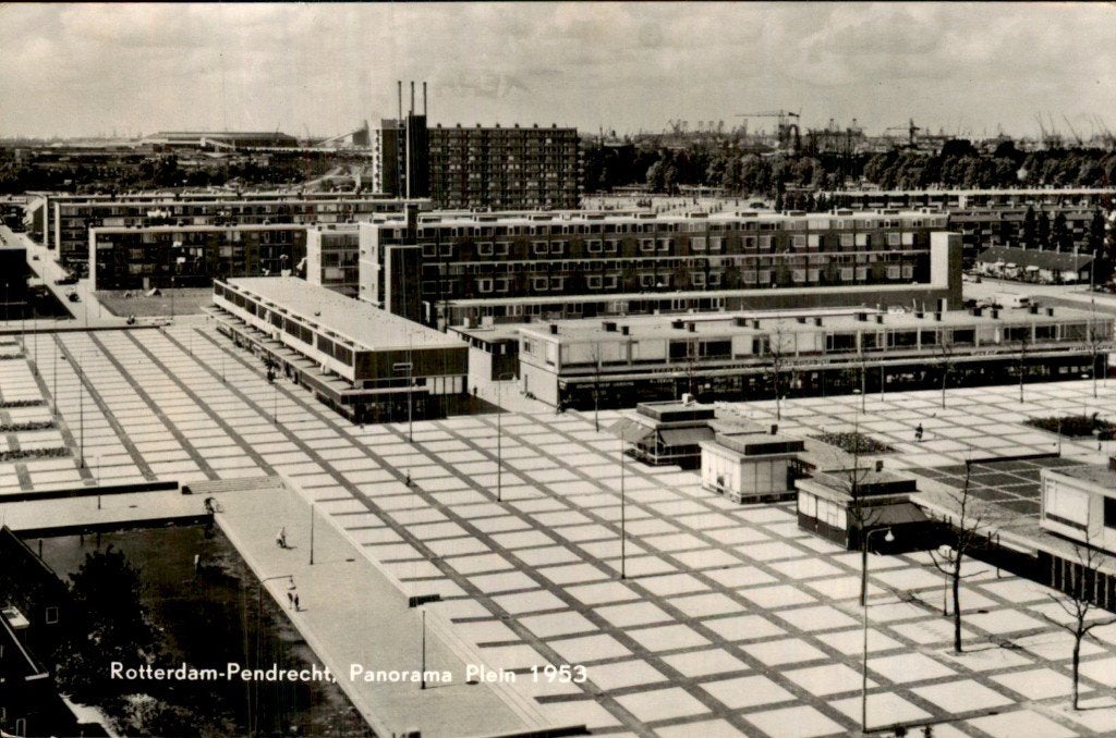 Rotterdam-Pendrecht - Panorama Plein - Panorama, Ophalen of Verzenden, 1940 tot 1960, Gelopen, Zuid-Holland
