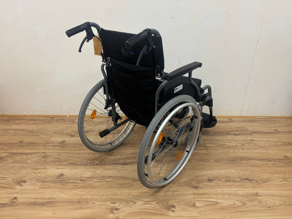 lichtgewicht rolstoel met parkeerrem 45 cm zitbreedte, Ophalen of Verzenden, Inklapbaar, Nieuw, Handbewogen rolstoel