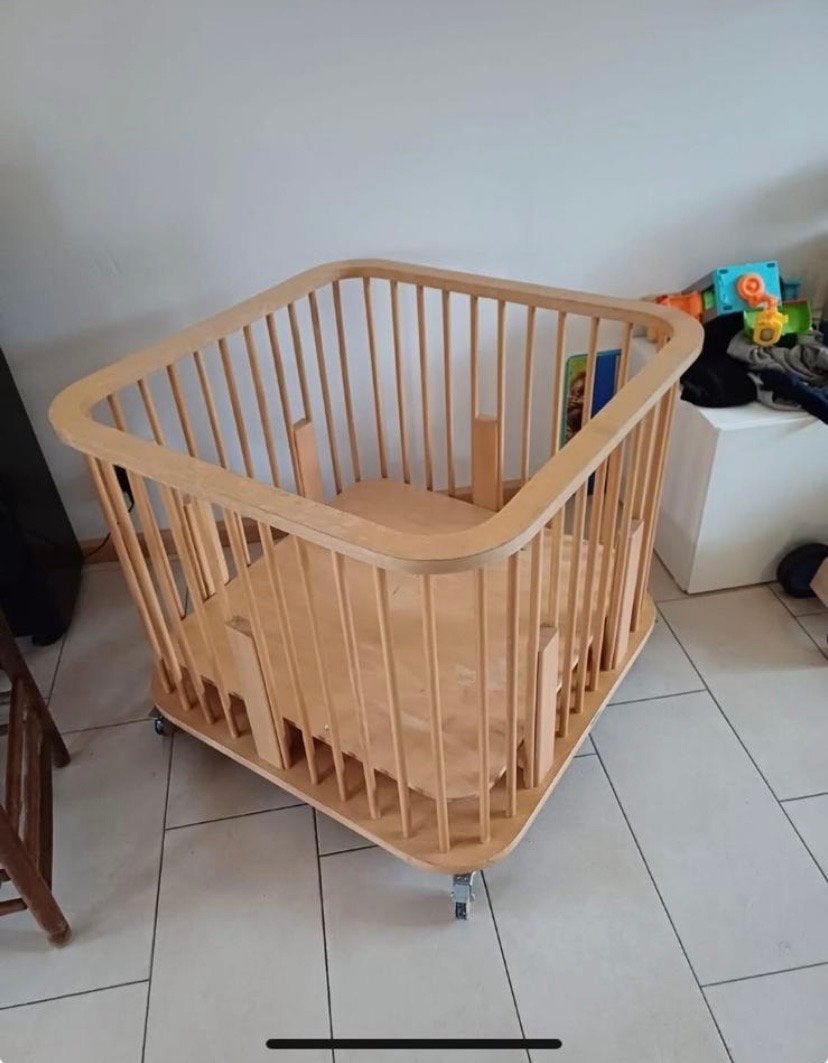 Houten Bopita box op wieltjes, Kinderen en Baby's, Ophalen, Gebruikt, Vierkant, Wieltjes
