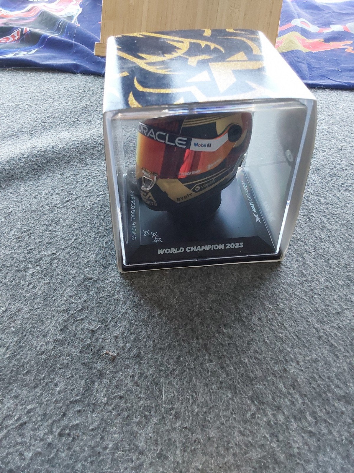 Max Verstappen World Champion 2023 helm met spoiler, Verzamelen, Ophalen, Nieuw, Formule 1