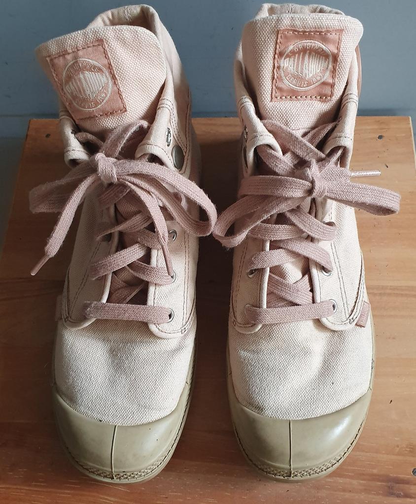 Palladium schoenen, Ophalen of Verzenden, Zo goed als nieuw, Overige kleuren, Sneakers of Gympen