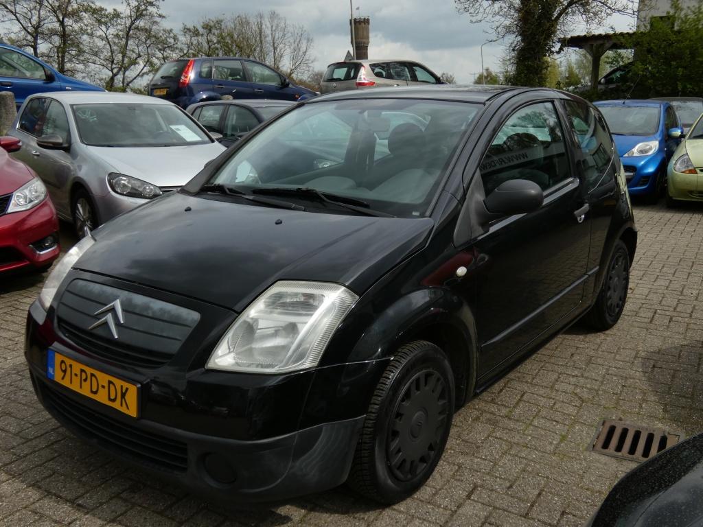 Citroën C2 1.1i Séduction NWE APK (bj 2004), Voorwielaandrijving, 450 kg, 31 €/maand, 4 cilinders