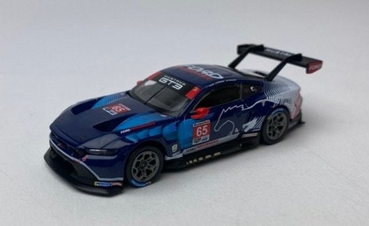 Mini GT 1:64 Nissan Skyline GT-R ( Nismo BNR32 CRS Version)