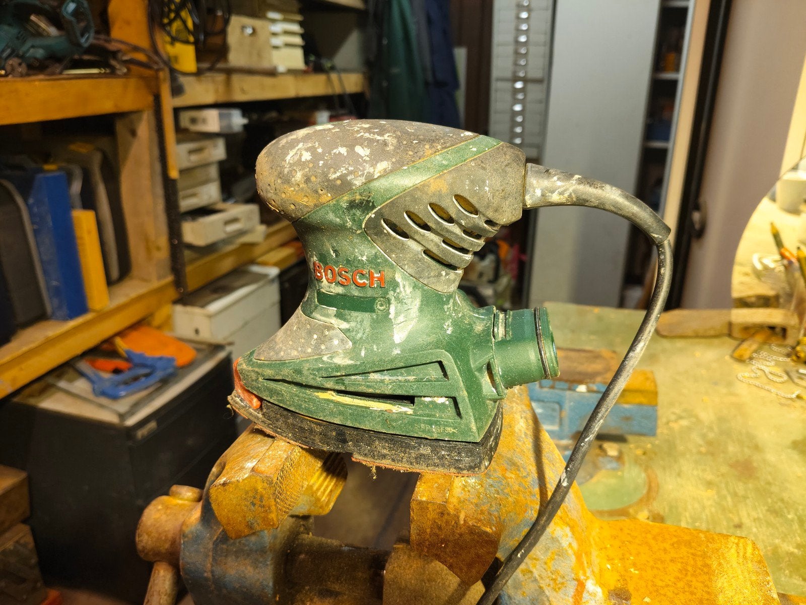 Bosch 3 603 bC77 001 Vlakschuurmachine - Gebruikt, Doe-het-zelf en Verbouw, Gereedschap | Schuurmachines, Ophalen of Verzenden
