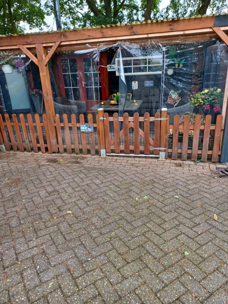 Te koop tuin hekwerk met poortje 6meter breed, Ophalen of Verzenden