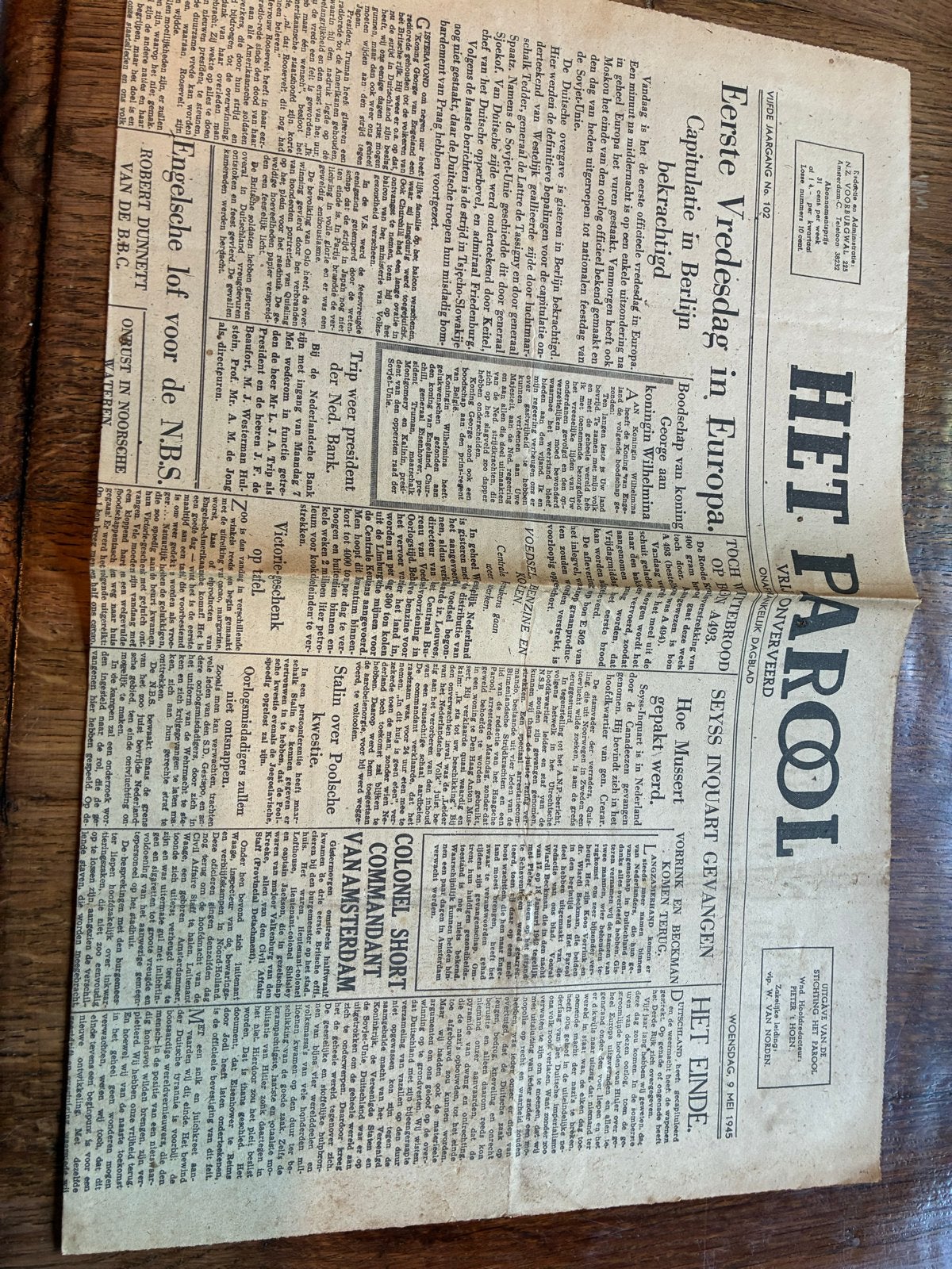 Het Parool - Eerste Vredesdag in Europa (8 mei 1945), Ophalen of Verzenden, Gelezen, Krant