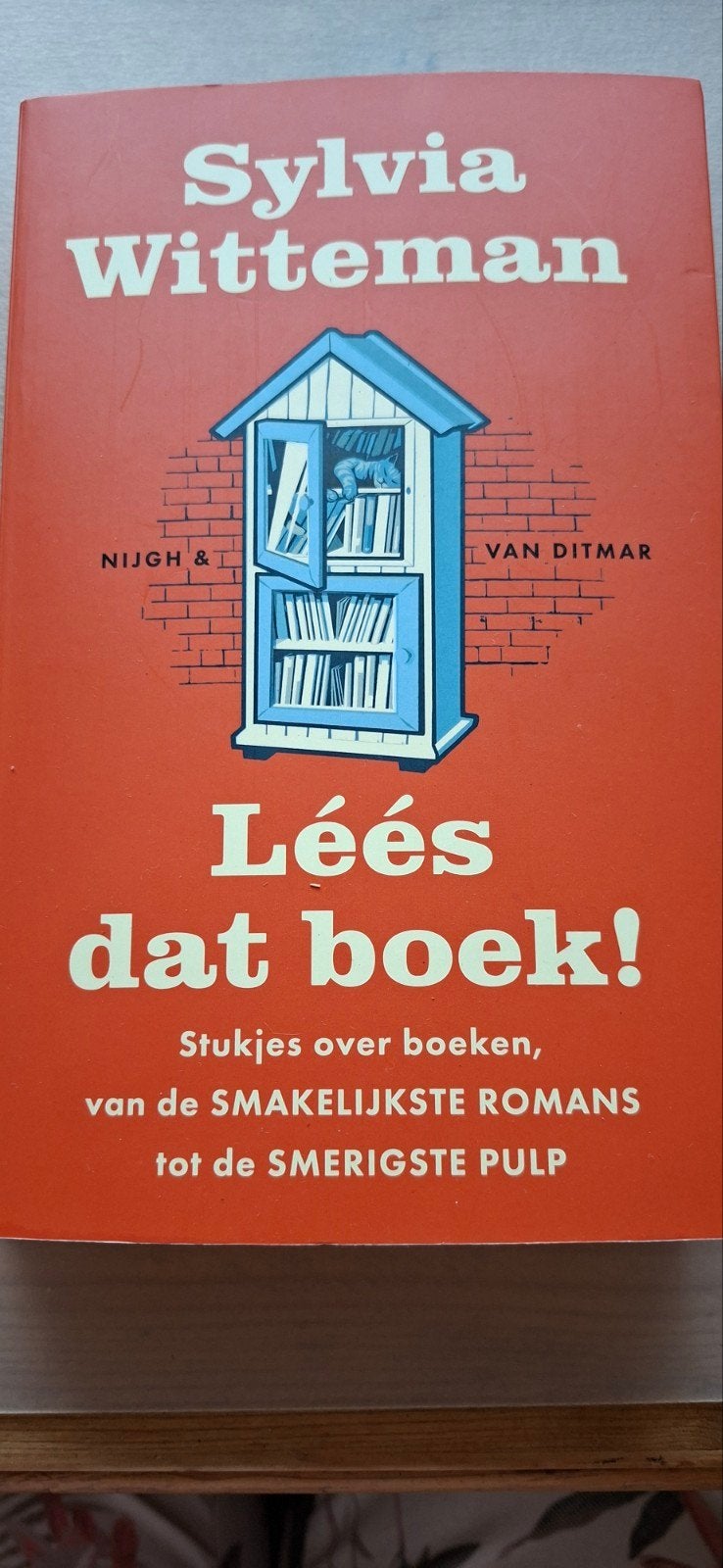 Sylvia Witteman - Léés dat boek!, Ophalen of Verzenden, Zo goed als nieuw, Sylvia Witteman