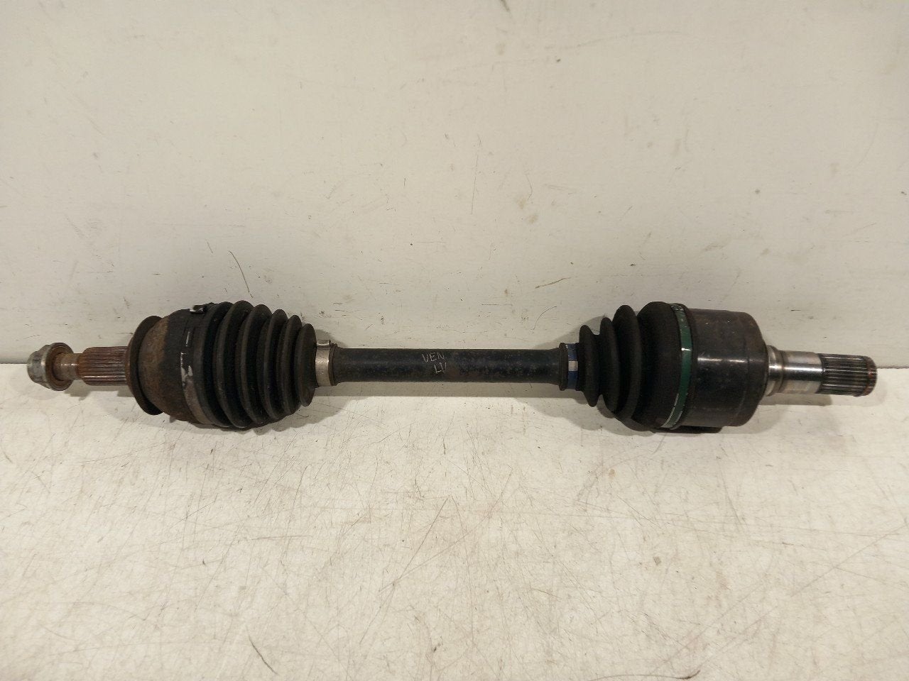 Aandrijfas links voor Mazda CX-5, Onderdelen@venauto.nl, Van der Ven Autorecycling B.V., Gebruikt, Ettenseweg 76, 4706 PB Roosendaal, The Netherlands