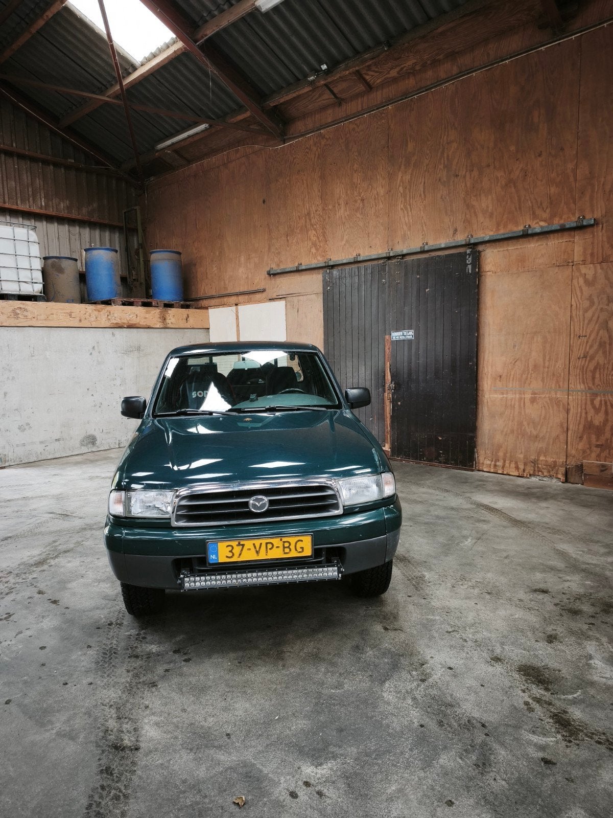 Mazda B2600 CAB Plus 4WD 2000 lpg/benzine, Auto's, 4 cilinders, 122 pk, Origineel Nederlands, 1656 kg